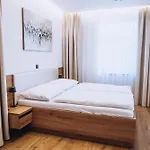 Orli Apartment *