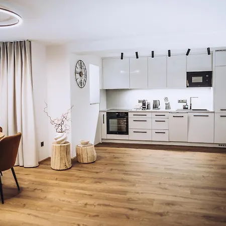 Orli Apartment *